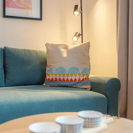 Stylish 1br - Local Market Vibes - Ac - Pool Walk Appartamento