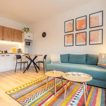 Stylish 1br - Local Market Vibes - Ac - Pool Walk Appartamento *