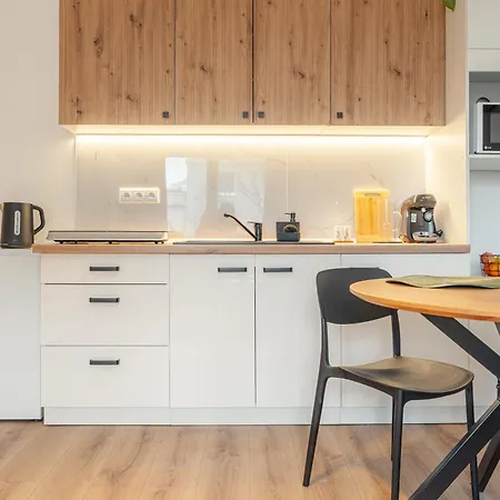 Stylish 1br - Local Market Vibes - Ac - Pool Walk Appartamento